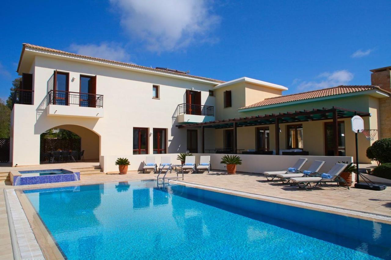 Aphrodite Hills Superior Villas Superior Villa 0403 Air Conditioning 5 Bedrooms Paphos Paphos