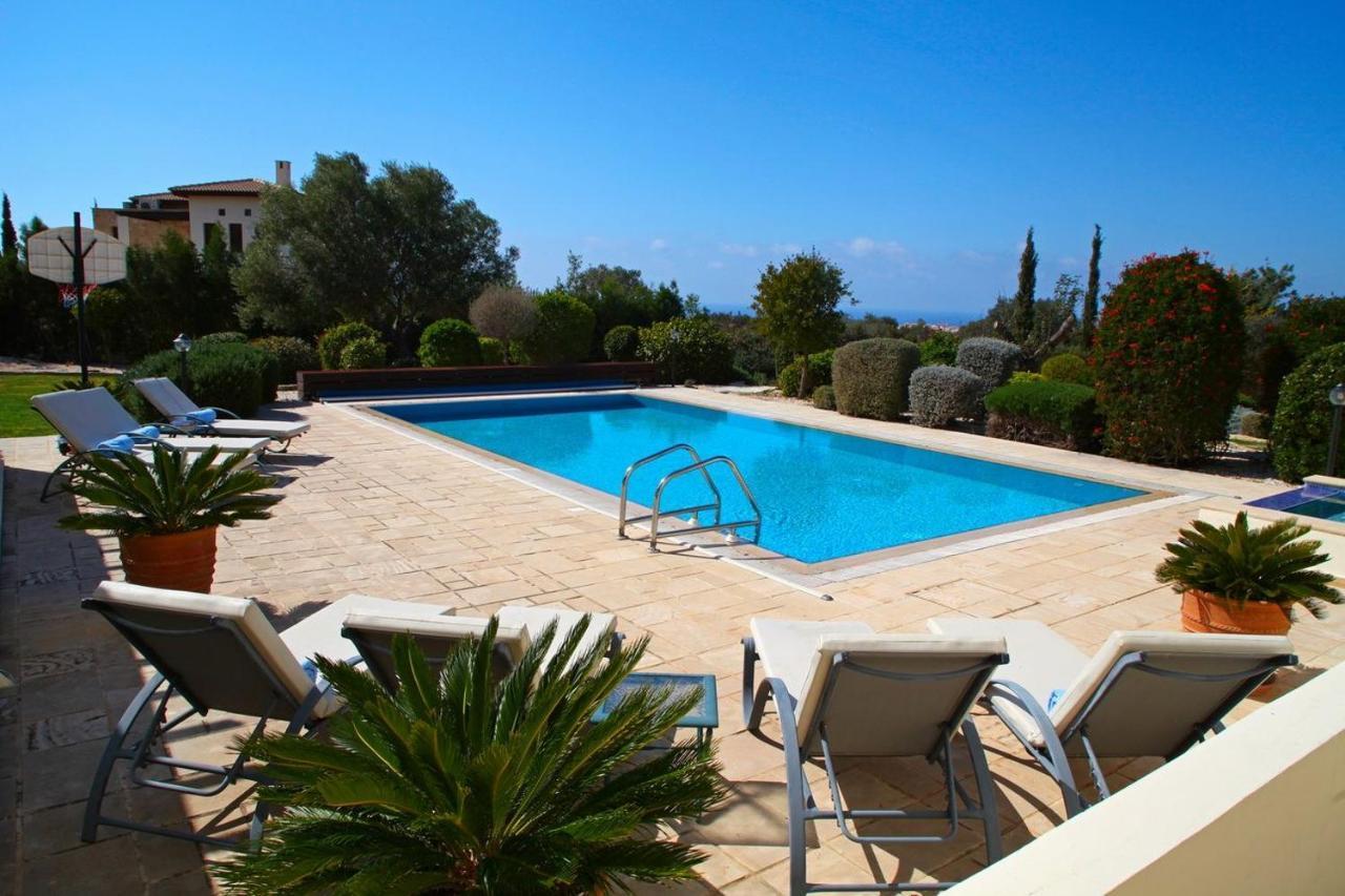 Aphrodite Hills Superior Villas Superior Villa 0403 Air Conditioning 5 Bedrooms Paphos Villa Paphos